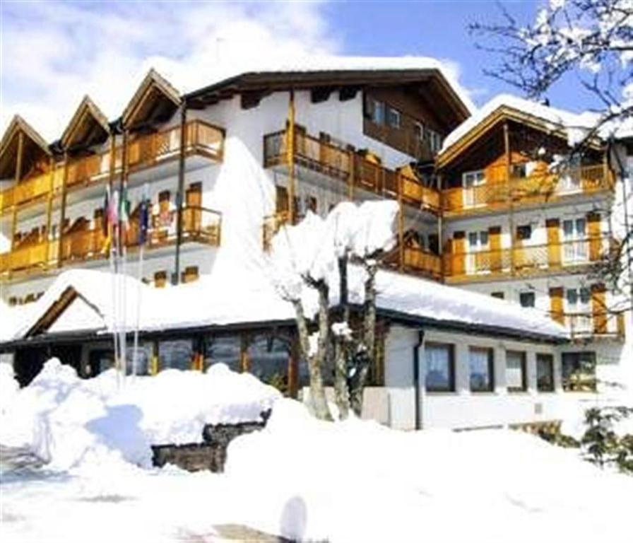 Hotel Olisamir Cavedago Esterno foto